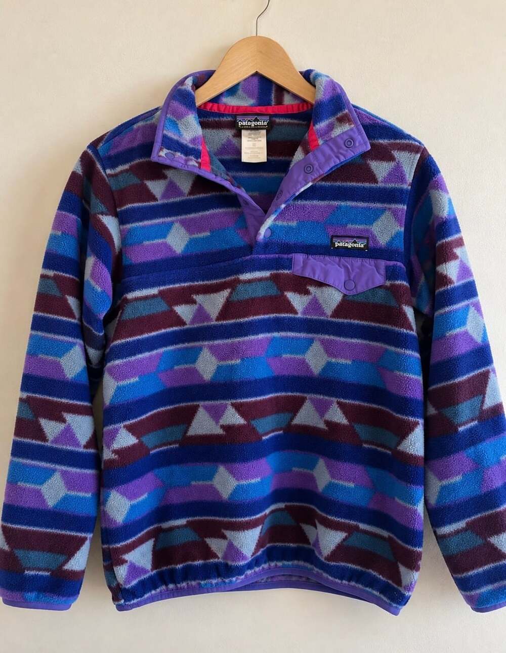 Patagonia Lightweight Synchilla Snap-T Pullover Size Small Purple Aztec